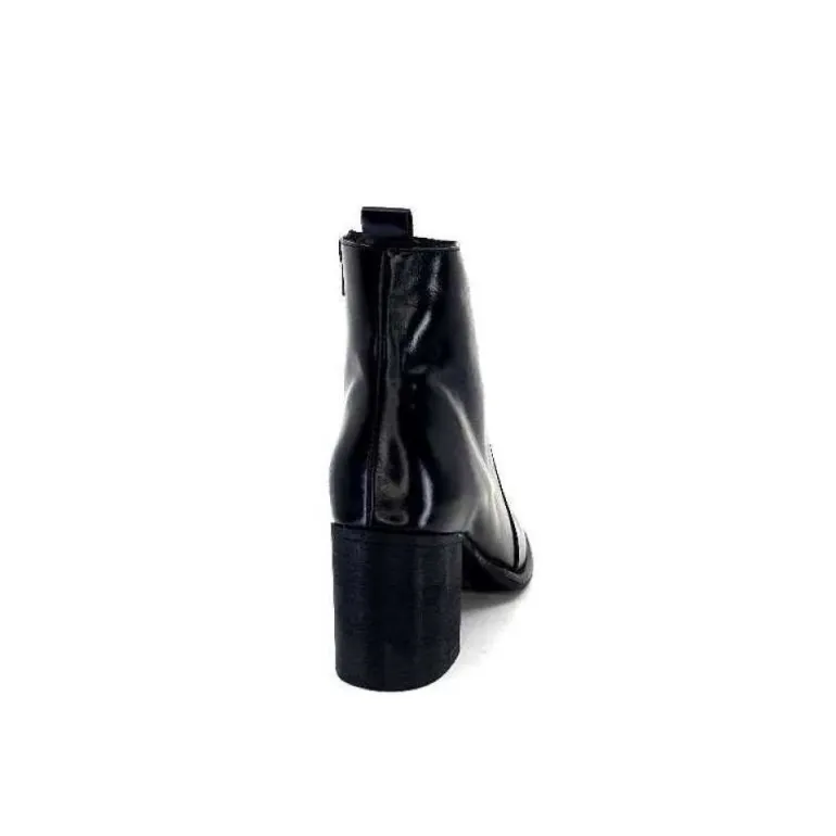 Ivoire 8233 Cuir Noir
