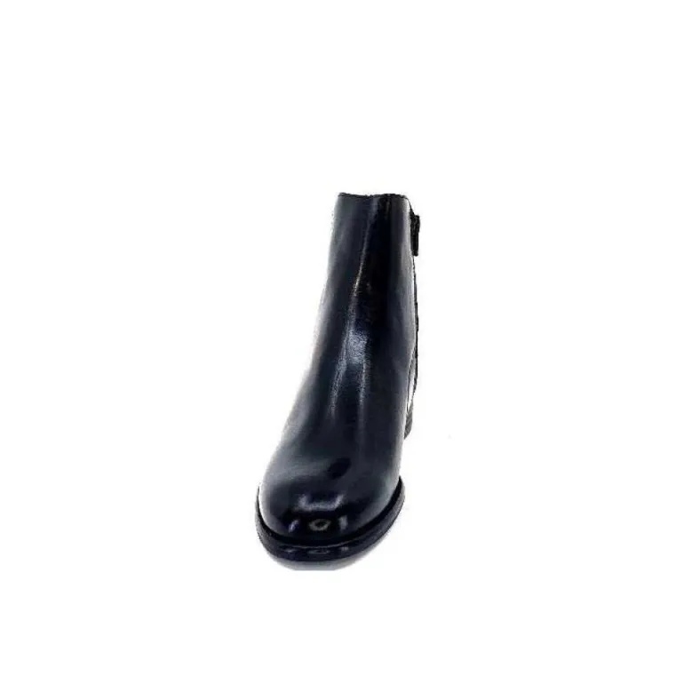 Ivoire 8234 Cuir Noir